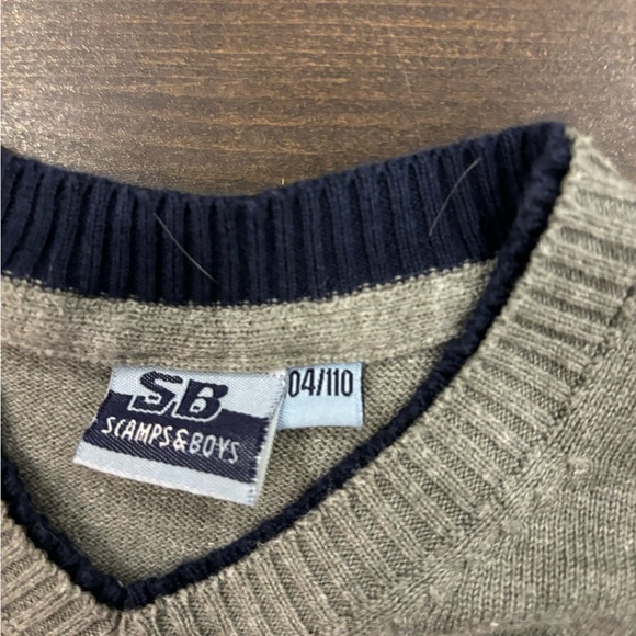 Lot of light sweaters - 4-5 years old (104-110) - Picture 9 of 13